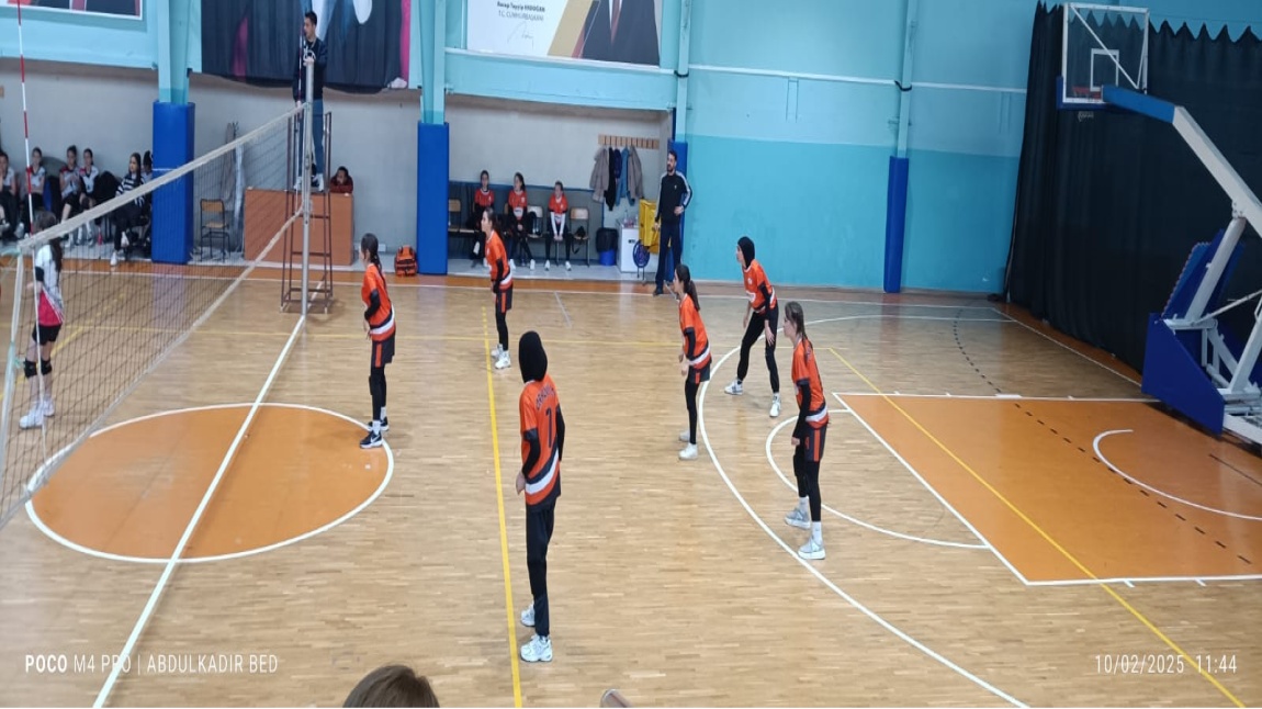 Voleybol Yıldız Kızlar grubu maçlarımız...